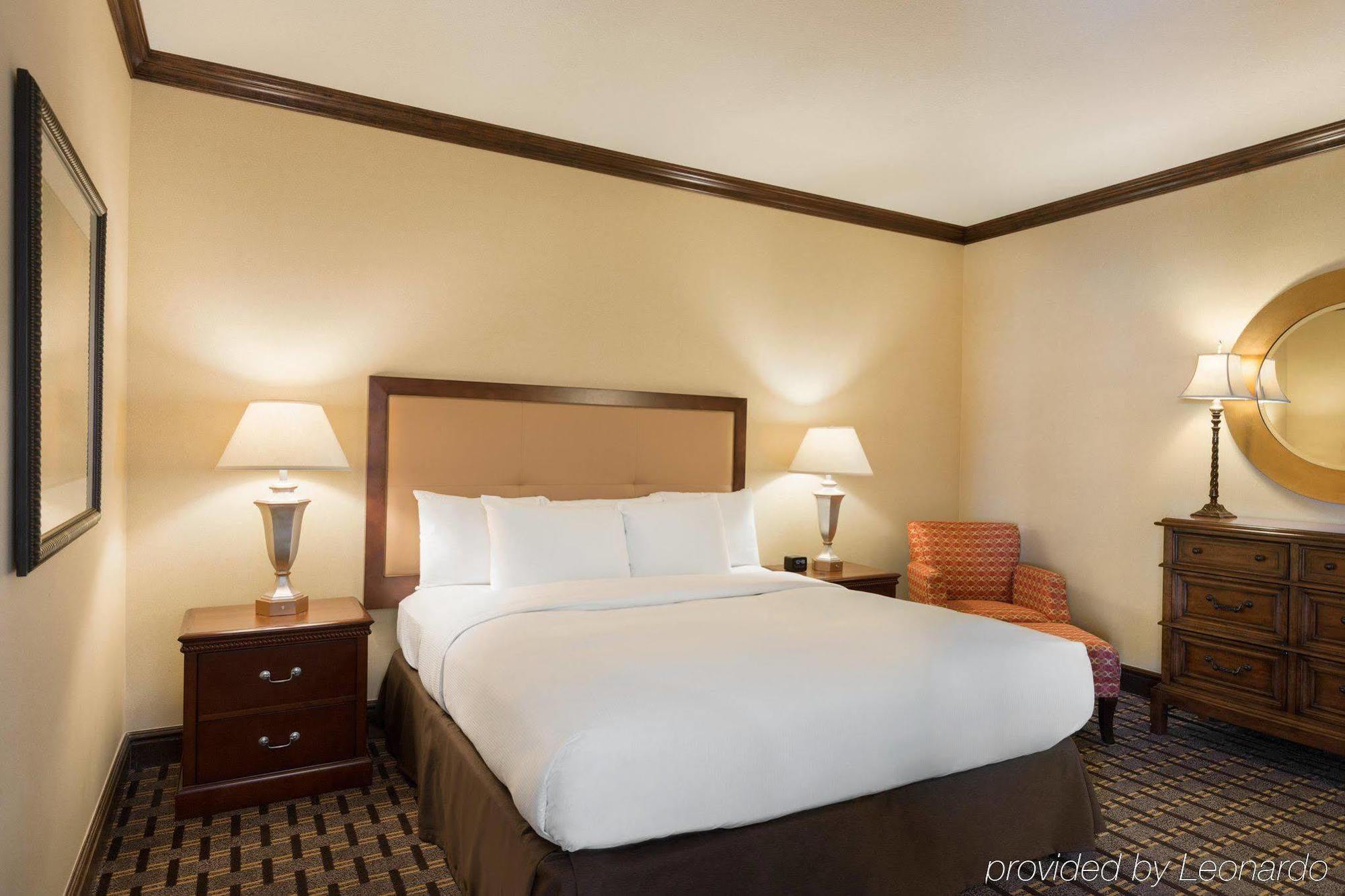 Hilton Phoenix Чандлер Экстерьер фото